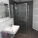 Gut Kuhfs דירה *