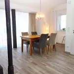 Gut Kuhfs דירה