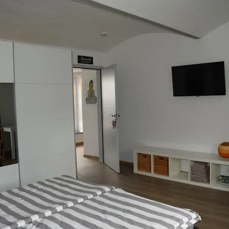 Gut Kuhfs Apartment Grosszossen